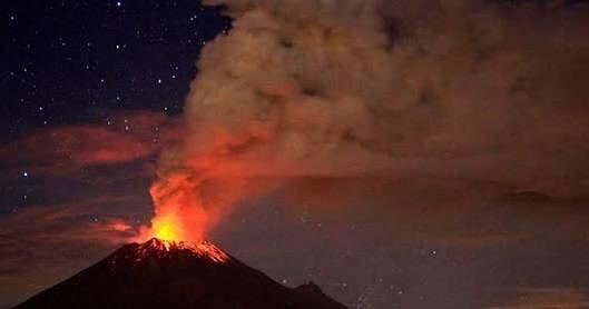 esplosione vulcano Popocatepetl Messico