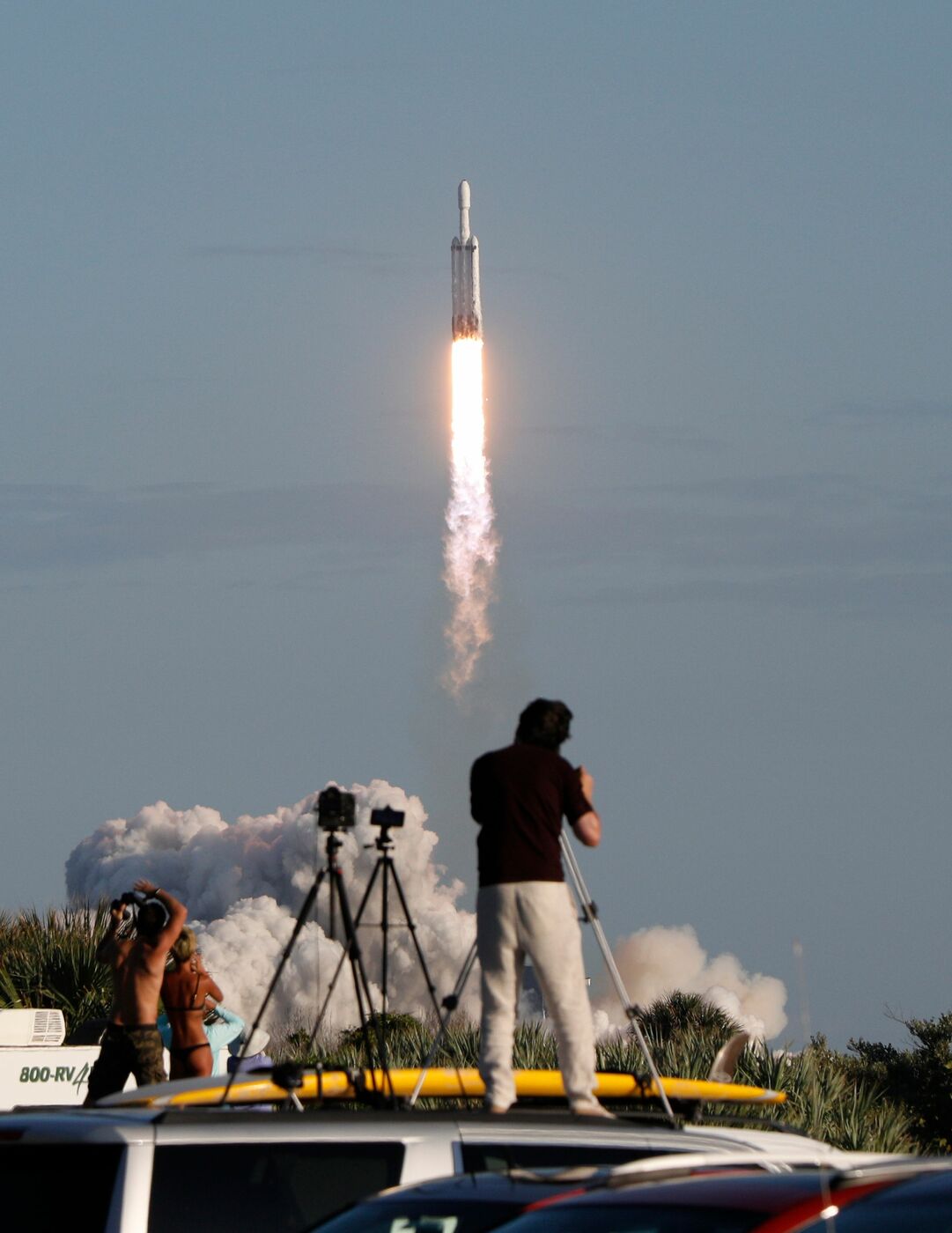 SpaceX, il primo lancio commerciale di Falcon Heavy