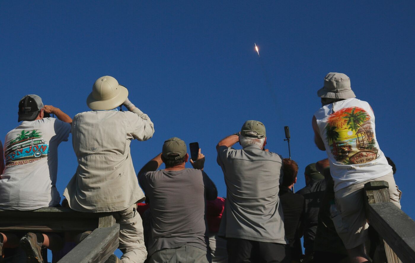 SpaceX, il primo lancio commerciale di Falcon Heavy