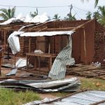 Meteo, Mozambico in ginocchio per il ciclone Kenneth: “Aiutateci, stiamo perdendo tutto”. Devastanti inondazioni, 35.000 case distrutte, 5 vittime [FOTO e VIDEO]