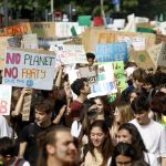 Fridays for Future: migliaia di giovani in corteo a Milano per il clima [GALLERY]