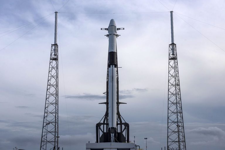 falcon 9 dragon spacex