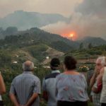 Spagna, devastante incendio a Gran Canaria: il numero di evacuati sale a 8mila [GALLERY]