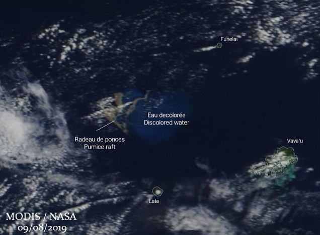 eruzione vulcano sottomarino tonga