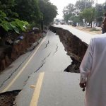 Terremoto in Pakistan, disastro per una scossa magnitudo 5.2: strade sprofondate, 23 morti e 400 feriti [FOTO e VIDEO]