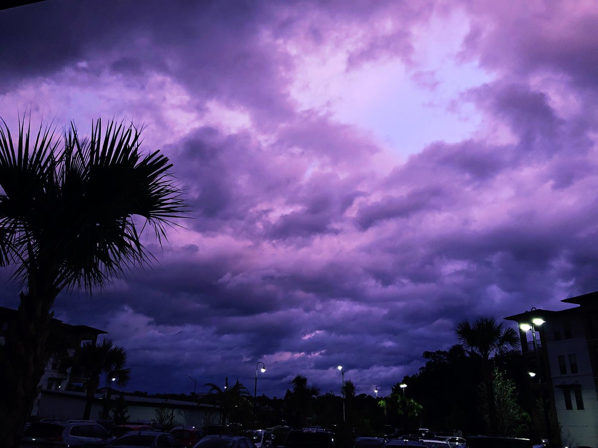 Uragano Dorian I Cieli Della East Coast Si Tingono Di Viola Dopo Il Passaggio Della Tempesta