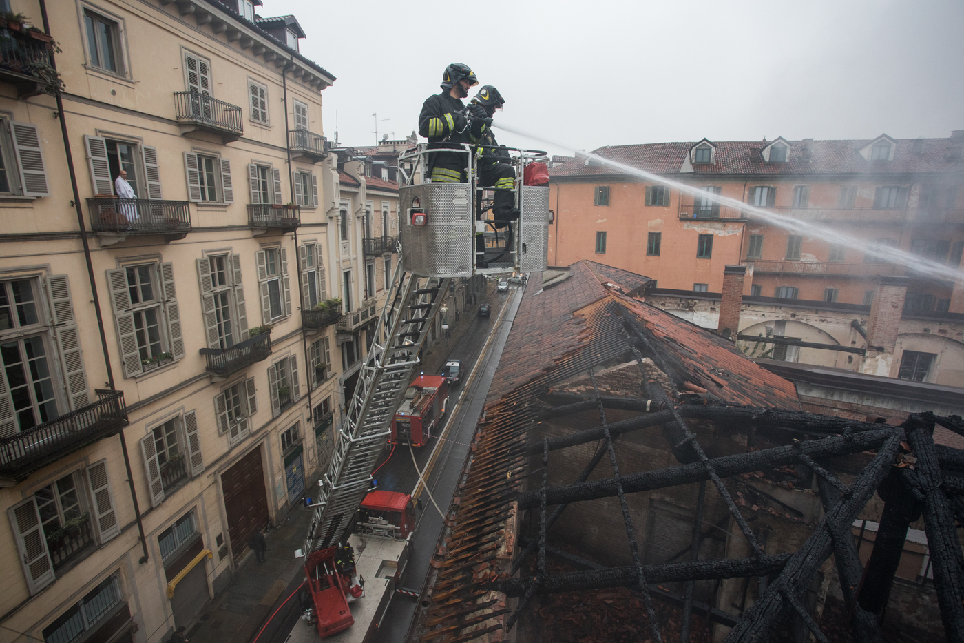 incendio cavallerizza torino