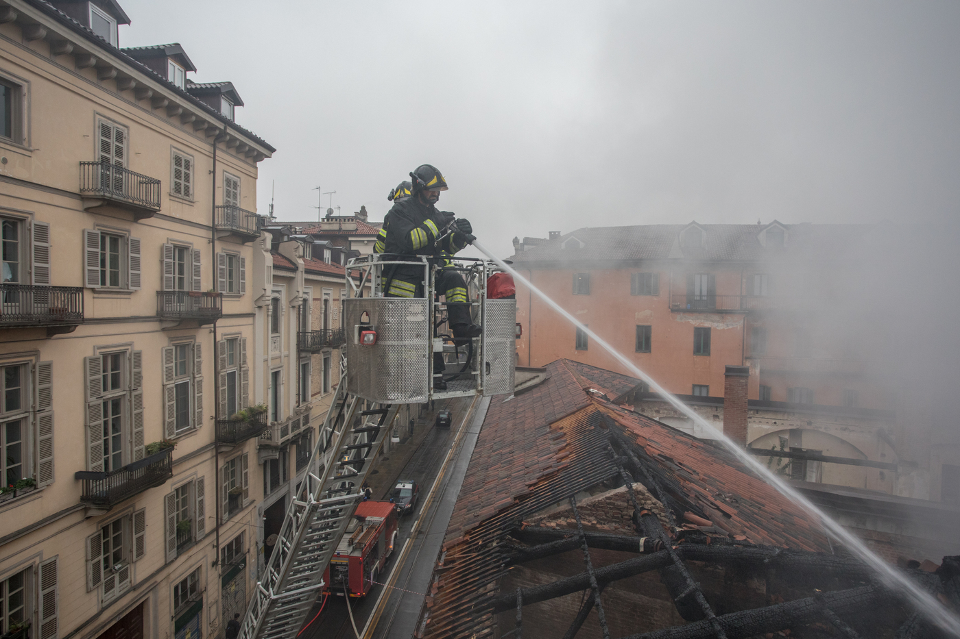 incendio cavallerizza torino