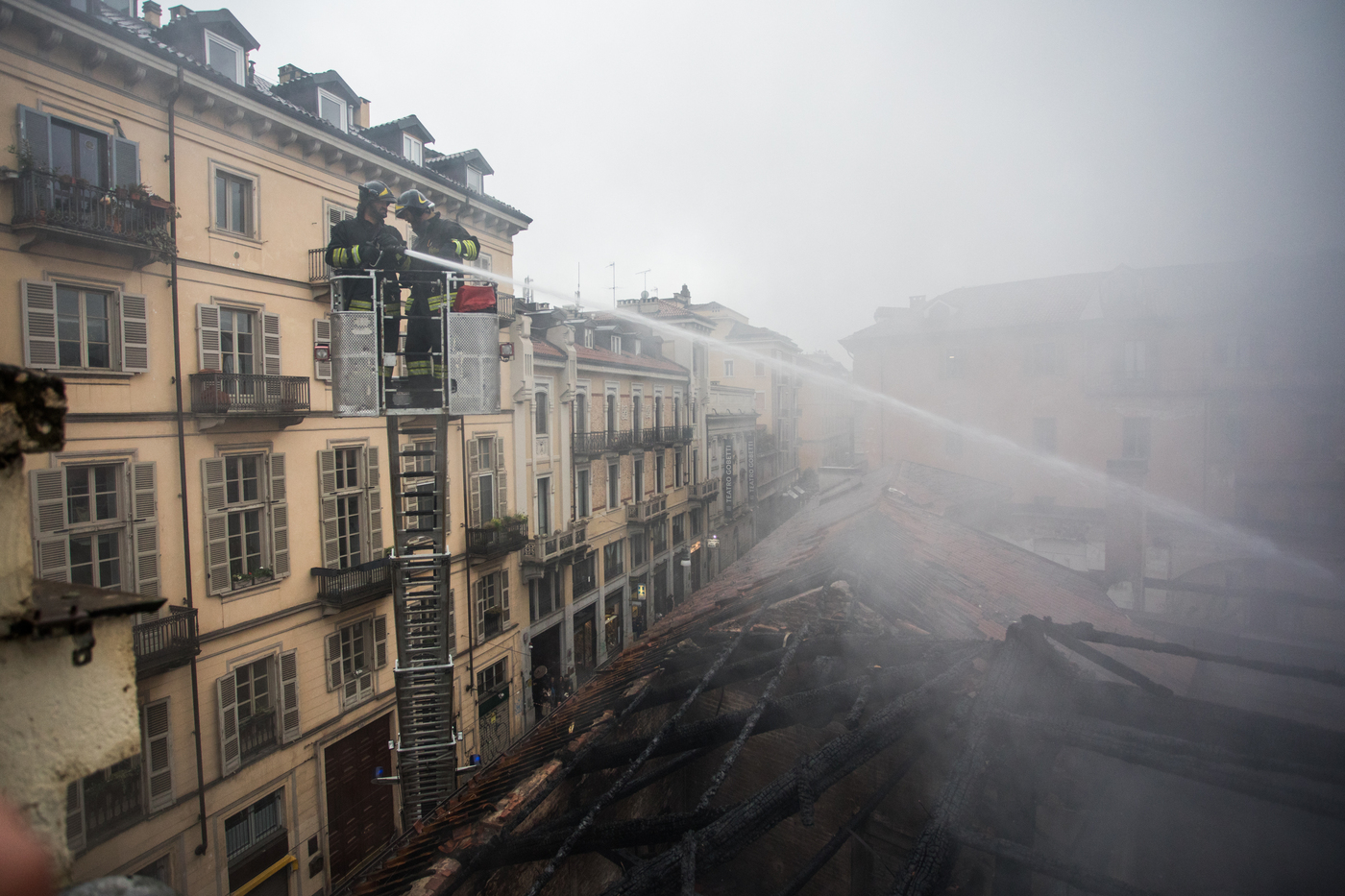 incendio cavallerizza torino