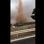 Maltempo, forti sbalzi termici al Sud: spaventoso tornado nel Salento, immagini shock [FOTO e VIDEO]