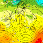 Allerta Meteo, il Ciclone arriva sul Tirreno e porta il maltempo anche al Sud: allarme anche per Lunedì