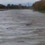 Disastro ad Empoli: la città è sott’acqua, fogne strabordate. Ecco le immagini postate dai cittadini sui social [FOTO]