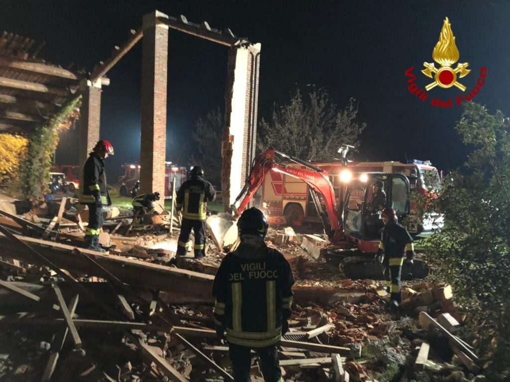 Alessandria, esplode cascina a Quargnento