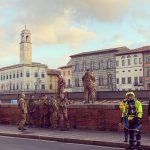 Maltempo, storica piena dell’Arno in Toscana: “non era così dal 1992”. Coprifuoco a Pisa, in azione l’esercito [FOTO e VIDEO]