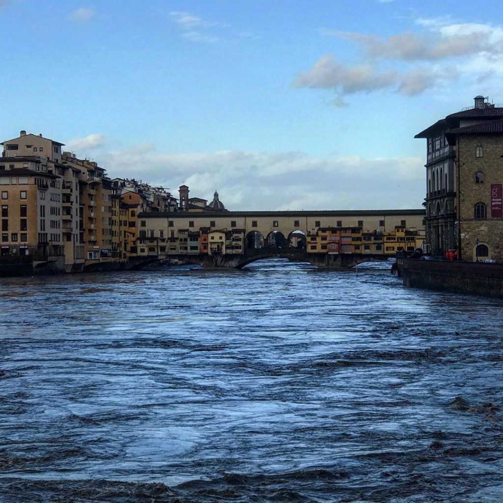 arno piena firenze