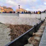 Maltempo, storica piena dell’Arno in Toscana: “non era così dal 1992”. Coprifuoco a Pisa, in azione l’esercito [FOTO e VIDEO]