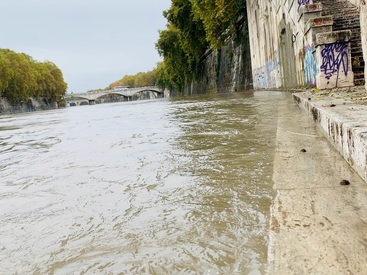 roma tevere 16 novembre 2019