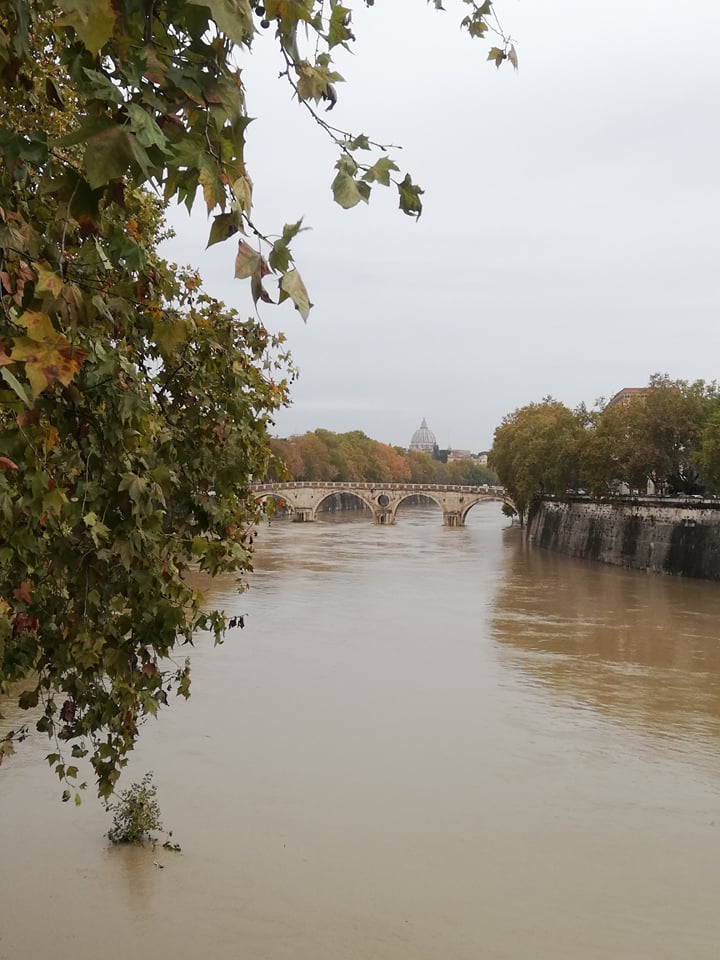 roma tevere 16 novembre 2019