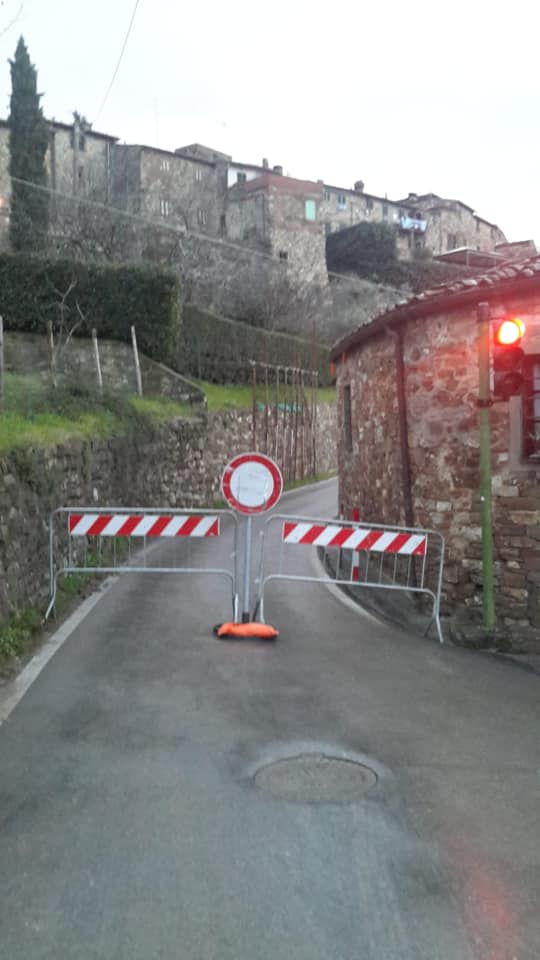 crollo muro medievale greve in chianti