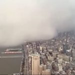 Meteo, dal sole alla visibilità quasi zero in pochi minuti: spettacolare Snow Squall “ingoia” New York [FOTO e VIDEO]