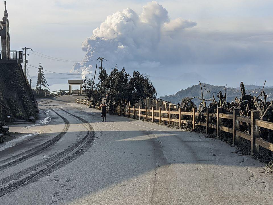 Eruzione Vulcano Taal Filippine