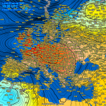 Meteo, Anticiclone eccezionale nel cuore d’Europa: 1050hPa tra Galles e Benelux, 1045hPa al Nord Italia. A rischio i record di alta pressione della storia [MAPPE e DATI]