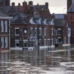 Maltempo, alluvioni nello Yorkshire dopo la tempesta “Ciara”: le drammatiche immagini di York sommersa dalle acque del fiume Ouse [GALLERY]