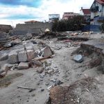 Maltempo, violentissima mareggiata-tsunami devasta la nota località balneare calabrese di Favazzina: “è tutto distrutto, nulla sarà più come prima” [FOTO e VIDEO]