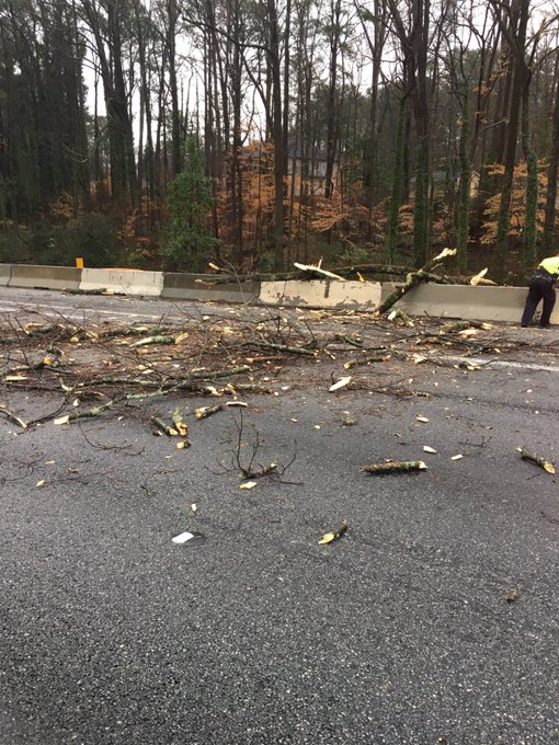 Violente Tempeste Nel Sud Degli USA: Alluvioni E Tornado Lasciano Le ...