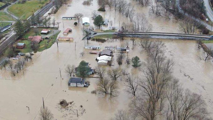 Violente Tempeste Nel Sud Degli USA: Alluvioni E Tornado Lasciano Le ...