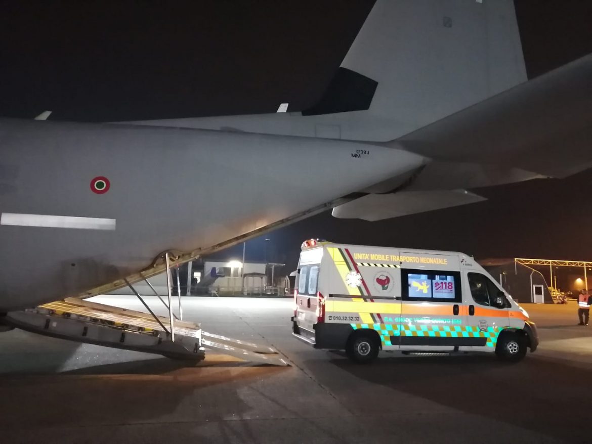 Neonata In Pericolo Di Vita Trasportata Da Taranto A Roma Dall ...