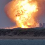 L’astronave Starship di SpaceX esplode durante i test: enorme palla di fuoco ingoia il velivolo [FOTO e VIDEO]