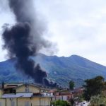 Napoli, esplode fabbrica ad Ottaviano: boato enorme, “sembrava un terremoto”. Un morto e due feriti [FOTO e VIDEO LIVE]