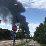 Allerta a Venezia, vasto incendio in una ditta di prodotti chimici a Marghera: “Restate in casa e chiudete tutto” [FOTO e VIDEO LIVE]