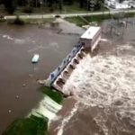 Allarme in Michigan, crollano dighe per forti piogge: parti di Midland potrebbero finire sotto 2,7 metri d’acqua, 10 mila evacuati [FOTO e VIDEO]