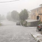 Maltempo Lombardia, nubifragi nella Bergamasca: 101mm a Mozzo, strade allagate e alberi caduti a Nembro [FOTO]