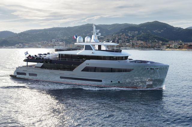 superyacht Bayesian