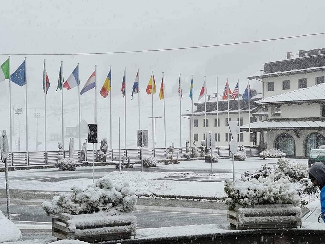 maltempo neve sestriere piemonte