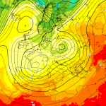 Previsioni Meteo, rarissimo “doppio Ciclone” sul Nord Italia a metà settimana: provocherà una bomba di maltempo