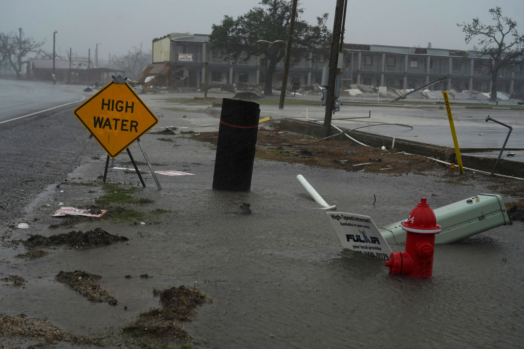 uragano delta landfall louisiana