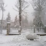 Freddo e Maltempo, è Inverno all’improvviso: lo spettacolo della NEVE a Capracotta e Castelluccio di Norcia, gelo in Abruzzo [FOTO]