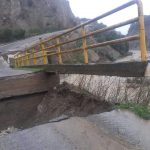 Maltempo incessante in Calabria: situazione ancora critica a Crotone, crolla ponte a Melissa [FOTO]