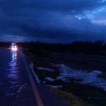 Maltempo Sardegna: esonda lo stagno di S’Ena Arrubia nell’Oristanese, chiusa strada provinciale [FOTO e VIDEO]