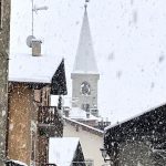 Maltempo Lombardia, fitte nevicate in Valtellina e Valchiavenna: scenari da fiaba a Livigno e Bormio [FOTO e VIDEO]