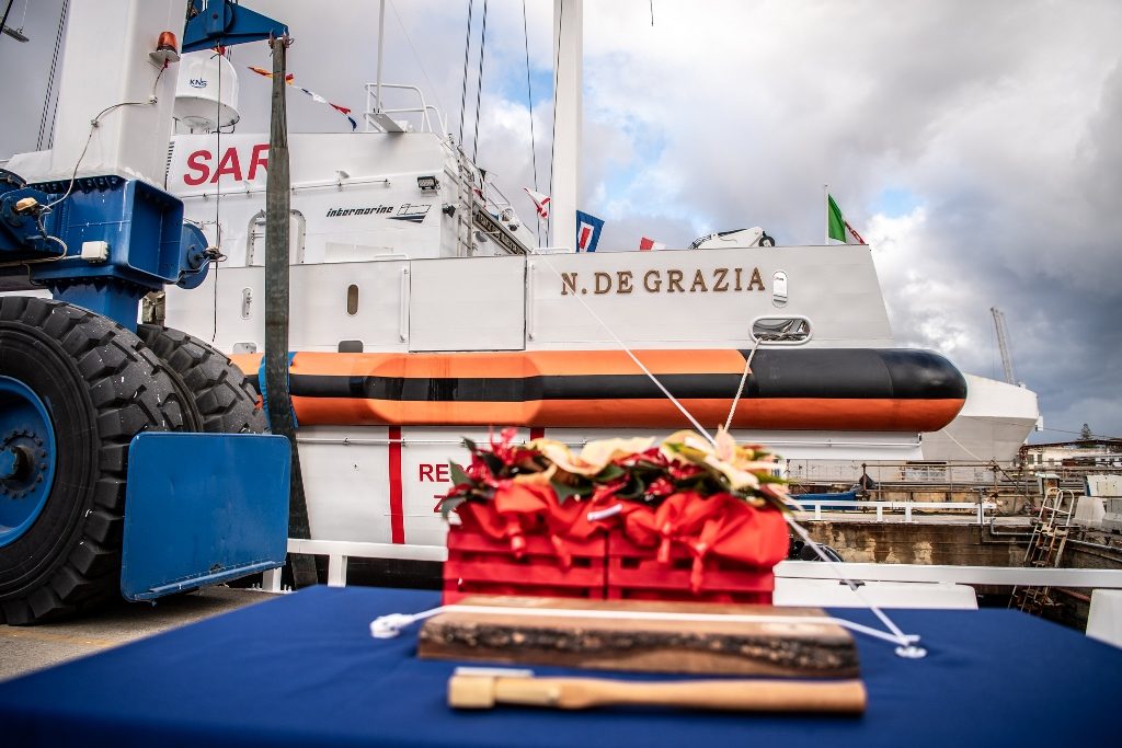 nuova nave guardia costiera comandante de grazia