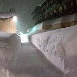 Maltempo in alta Vallecamonica: oltre 2 metri neve al Tonale, chiusa la strada che porta al Passo [FOTO]