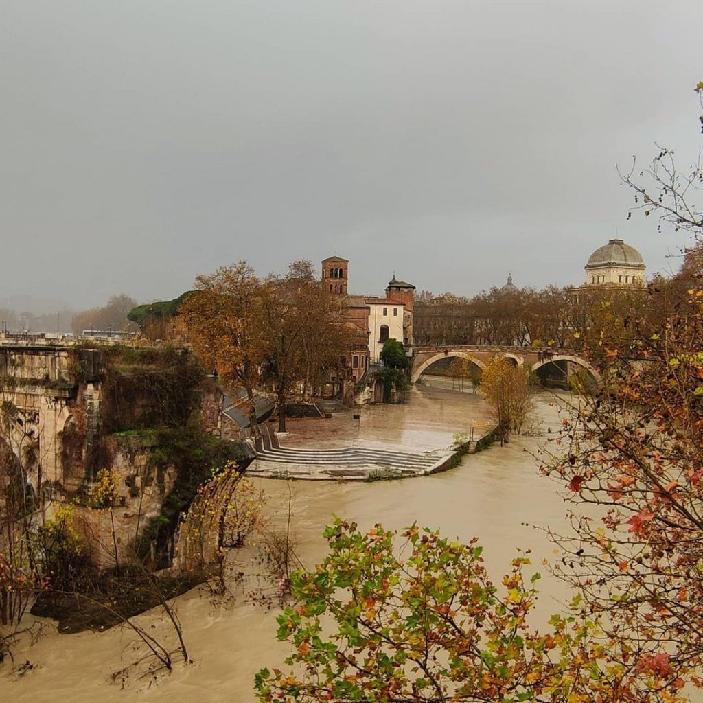 roma piena tevere 8 dicembre 2020