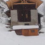 Maltempo, l’allerta resta massima al Nord-Est: quasi 1,5 metri di neve in montagna in Alto Adige ma situazione in peggioramento, rischio valanghe in Veneto [FOTO]