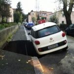 Maltempo, voragini, alberi caduti e soccorsi a persone: decine di interventi a Roma e provincia [FOTO]