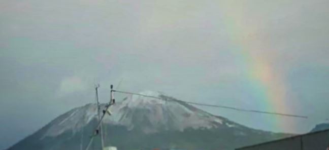 vesuvio oggi neve